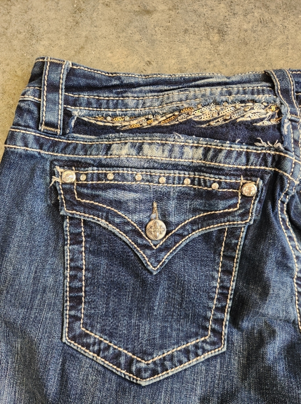 Miss Me Women's Embellished Blue Bootcut Jeans 33 Plus - Picture 6 of 7